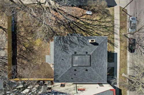 945 Jenifer St, Madison WI  53703-3521 exterior