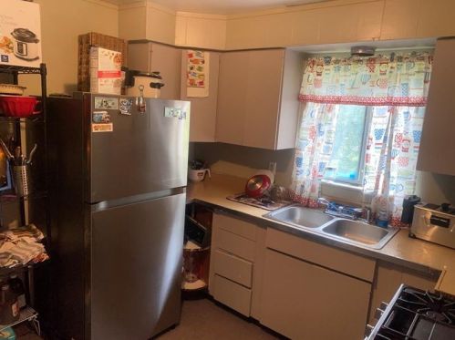 922 James St, Pittsburgh PA  15212-4875 exterior