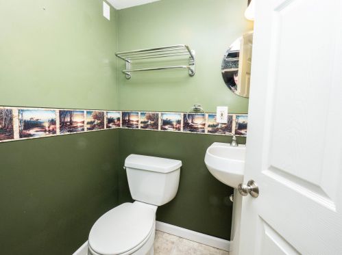 10529 Garfield Ave, Milwaukee WI 53208-1434 exterior