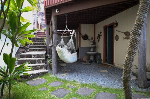 848 Kealahou St, Honolulu HI 96825-2943 exterior