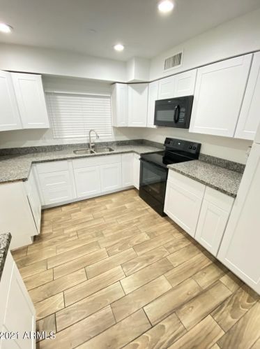 2327 56 Dr, Phoenix AZ 85031-2523 exterior