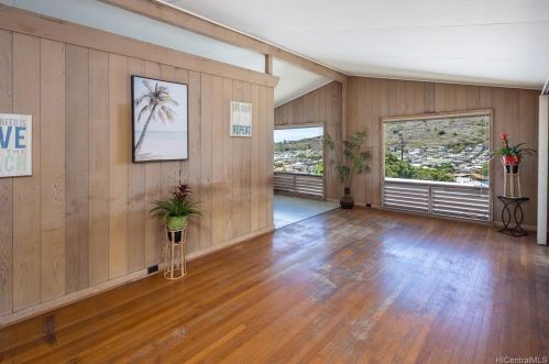 1835 10 Ave, Honolulu HI 96816-2907 exterior