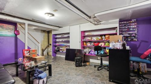 47 Fayette St, Edison NJ  08817-4317 exterior