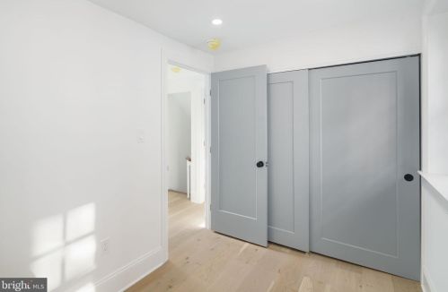 758 Front St, Philadelphia PA 19147-3523 exterior