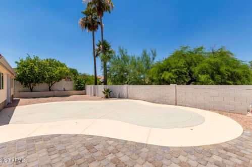 15816 15th Way, Phoenix AZ  85022-3249 exterior