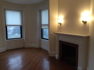 516 Beacon St, Boston MA  02215 exterior