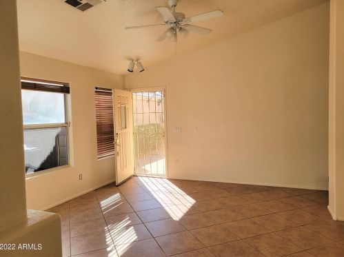 4718 Desert Wind Dr, Phoenix, AZ 85044-6201