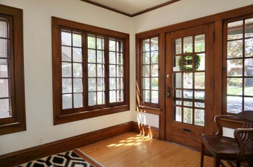 1608 51st St, Milwaukee, WI 53208-2217