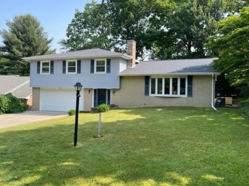 369 Jackson Park Dr, Meadville, PA 16335-1102