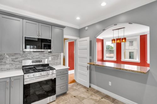 323 Elizabeth Ave, Pittsburgh PA 15202-2722 exterior