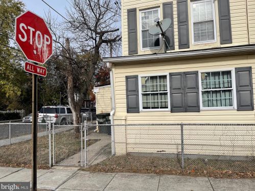 4500 Lee St, Washington, DC 20019-3835