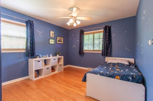 5070 Brookdale Dr, Milwaukee WI exterior