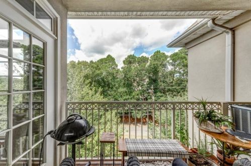 50 Biscayne Dr, Atlanta GA  30309-1078 exterior