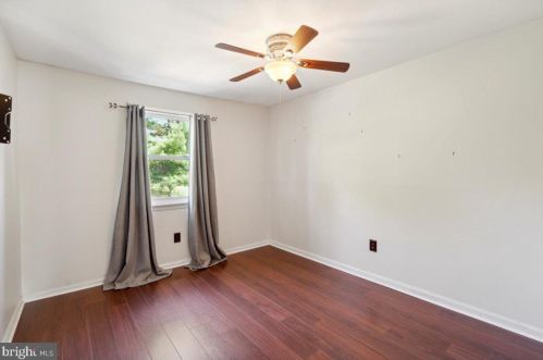 54 Orch Ct, Limerick PA 19468-2913 exterior