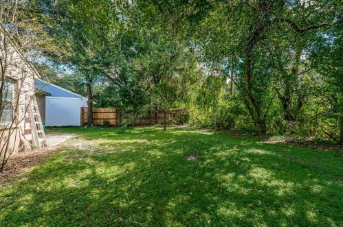 8519 Misty River Ct, Tampa, FL 33637-4947