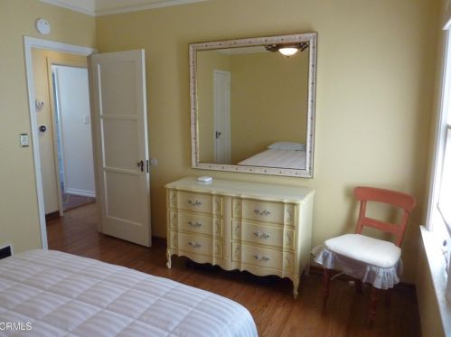 636 5 St, Oxnard CA 93030-6520 exterior