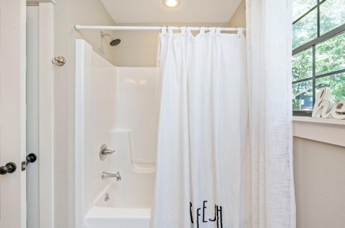 1551 Bob Sikes, Defuniak Springs FL 32435-6070 exterior