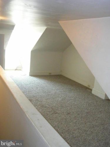 122 Dauphin St, Lancaster, PA 17602-4310