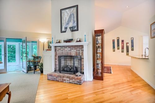 14 Foxcross Cir, Concord NH 03301-6920 exterior