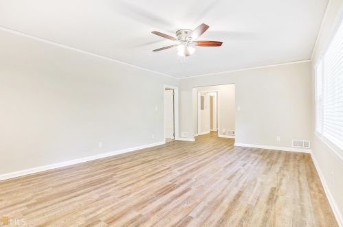 655 Lynn Cir, Atlanta GA  30311-2314 exterior