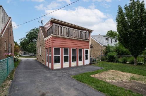 214 80th St, Milwaukee WI  53214-1419 exterior