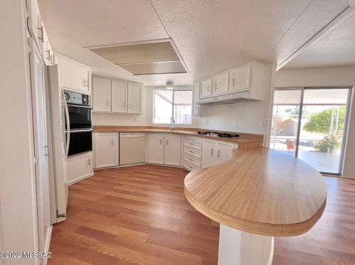 1757 Pacana Way, Green Valley AZ 85614-4354 exterior