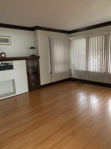 6018 Mozart St, Chicago, IL 60629-2217