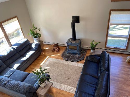 18 Gamay Ct, Commack NY  11725-1771 exterior