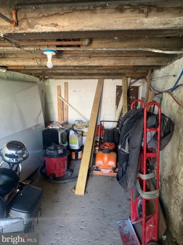 733 Wilson St, Chester PA 19013-2129 exterior