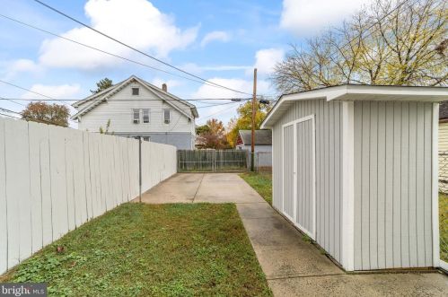 878 Olden Ave, Trenton NJ 08638-4909 exterior