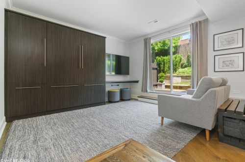 1802-A Diversey Pkwy, Chicago IL exterior