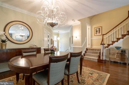 1532 Hampton Hill Cir, Mc Lean VA  22101-6020 exterior