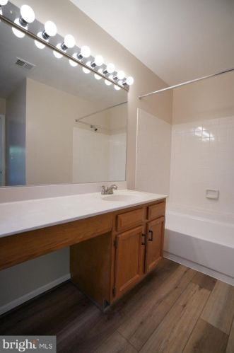 4503 Hazeltine Ct, Alexandria VA 22312-3206 exterior