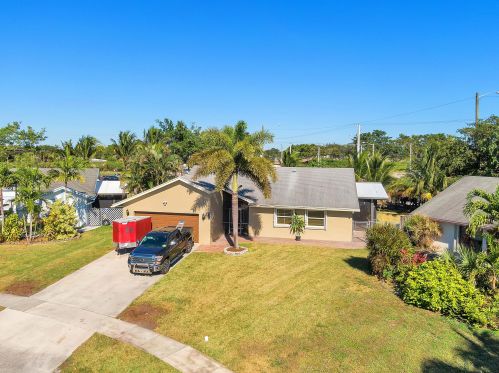 9179 Bedford Dr, Boca Raton, FL 33434-5512