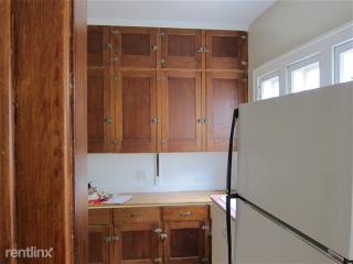 625 Davis St, Kalamazoo MI  49007-5012 exterior