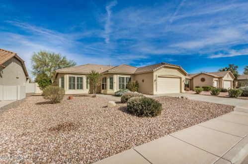 6541 Granite Dr, Chandler AZ  85249-8992 exterior