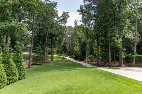 1085 Ferncliff Rd, Atlanta, GA 30324-2522