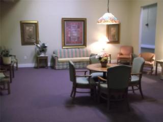 301 Summit Ave, Kinston NC  28501-3900 exterior