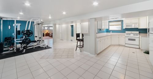 6719 Byron St, Chicago IL 60641-2605 exterior