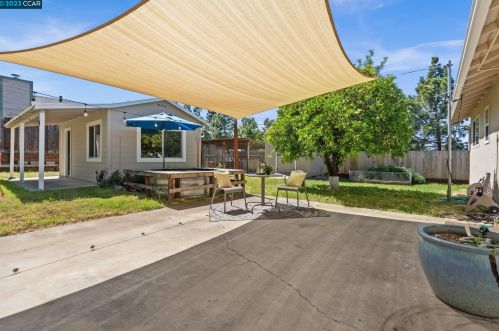 4300 Arleda Ln, Concord CA  94521-3417 exterior