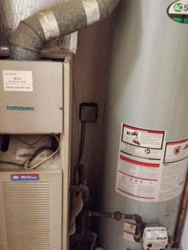 572 Prospect Ave, Bronx NY 10455-1809 exterior