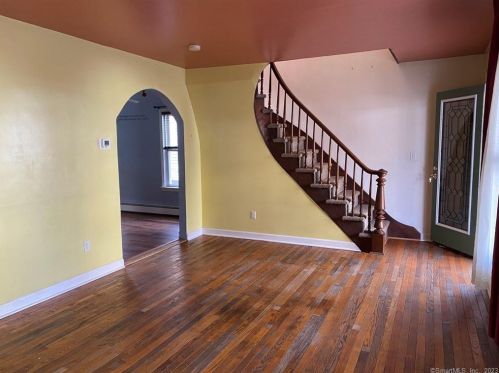 13 Franklin St, Wallingford CT 06492-4115 exterior