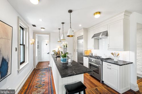 718 22nd St, Philadelphia PA 19130-0027 exterior