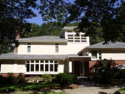 55 Drumlin Rd, Newton, MA 02459-2806