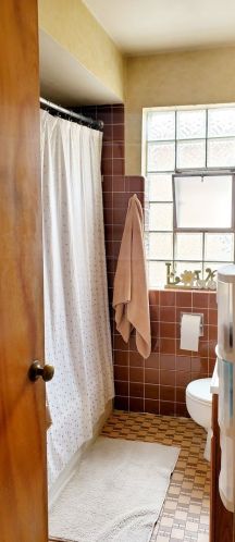 5654 Kolin Ave, Chicago IL 60629-5234 exterior