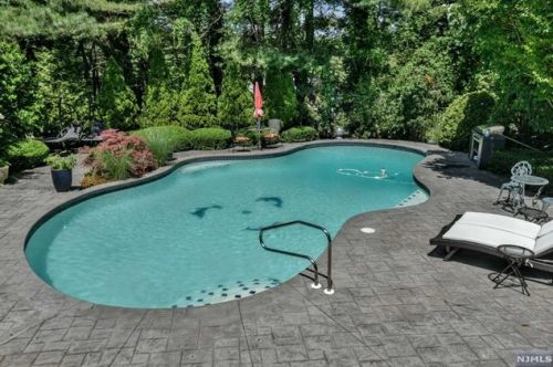 469 Saddle Riv Rd, Upper Saddle River NJ 07458-1774 exterior