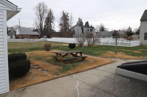 70 Amherst St, Chicopee MA 01013-1462 exterior