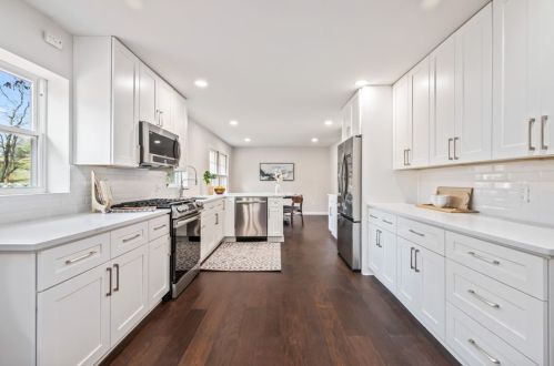 2312 Mill Grove Rd, Pittsburgh PA 15241-2726 exterior