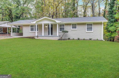 3361 Glenview Cir, Atlanta GA  30331-2407 exterior