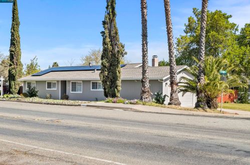 1650 Farm Bureau Rd, Concord CA  94519-1943 exterior